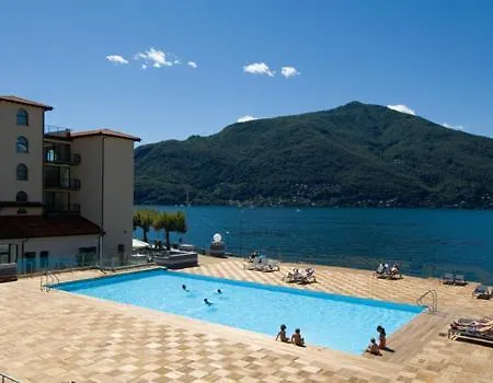 Sleeps 4 Pool Air Con *